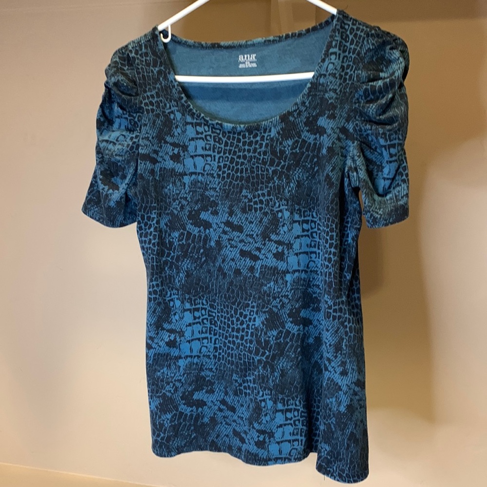 a.n.a Blue/Black Print Top with Ruched Sleeves